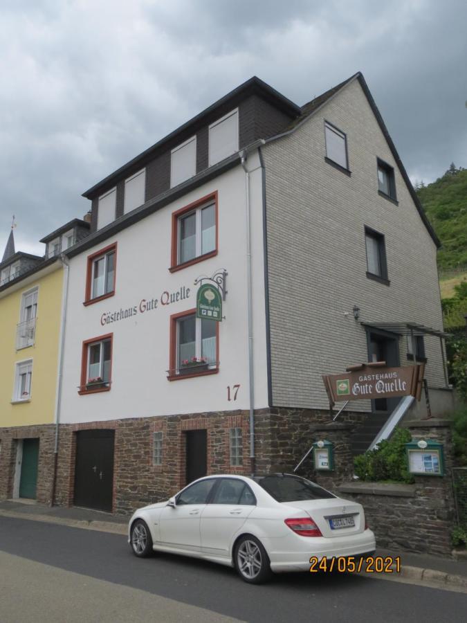 Hotel Und Gaestehaus Gute Quelle Cochem Bagian luar foto