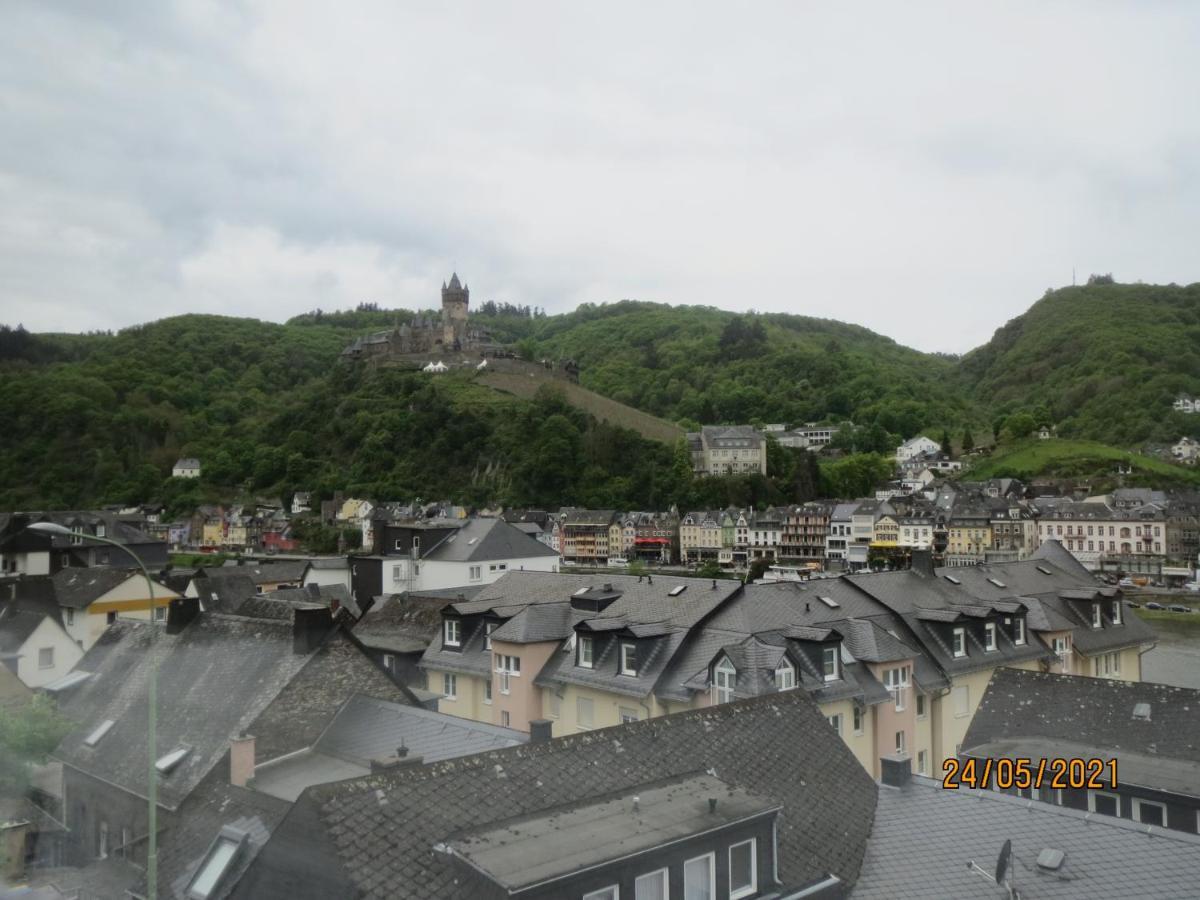 Hotel Und Gaestehaus Gute Quelle Cochem Bagian luar foto